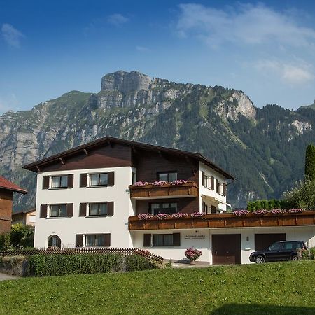 Gaestehaus Laesser Mellau Exteriör bild