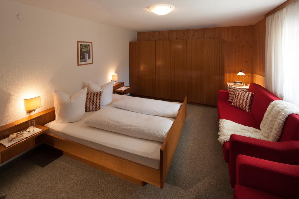 Gaestehaus Laesser Mellau Rum bild