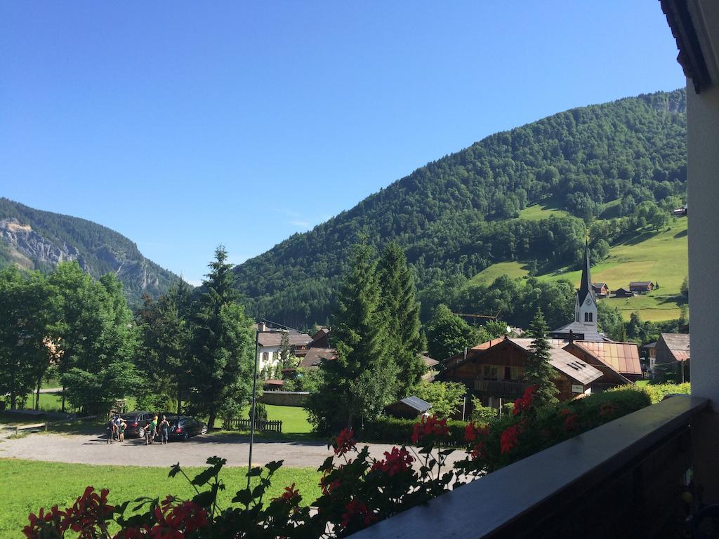 Gaestehaus Laesser Mellau Rum bild