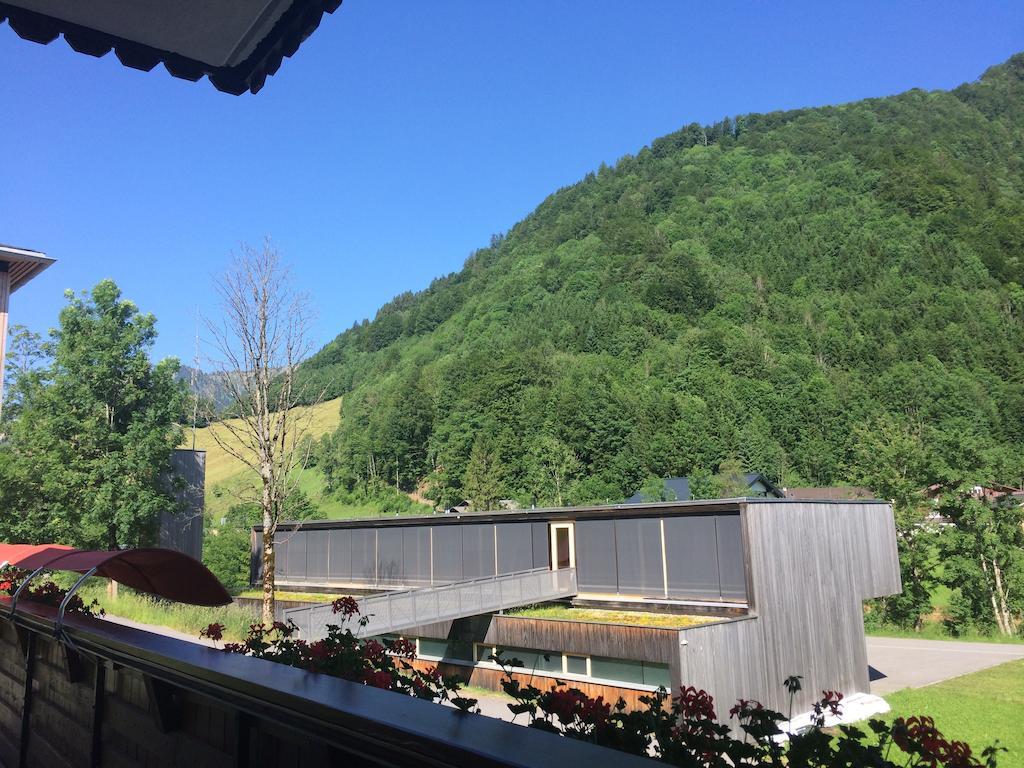 Gaestehaus Laesser Mellau Exteriör bild